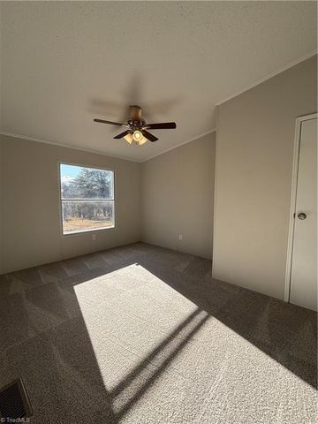 191 Owl Road, Eden, NC 27288