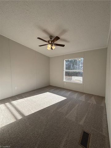 191 Owl Road, Eden, NC 27288