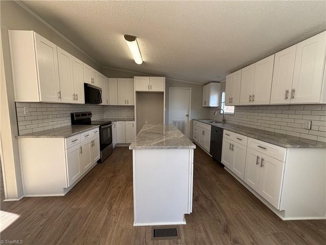 191 Owl Road, Eden, NC 27288