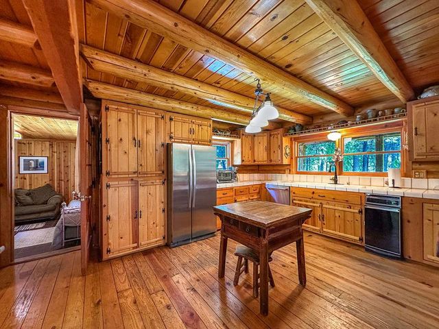 17452 Lake Vera Purdon Rd, Nevada City, CA 95959