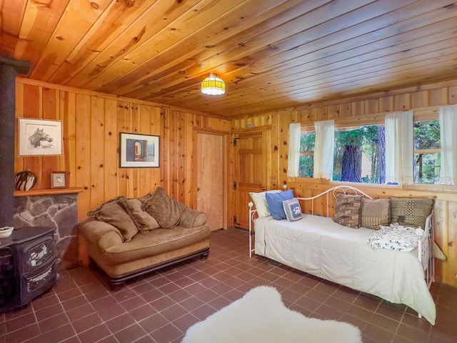 17452 Lake Vera Purdon Rd, Nevada City, CA 95959