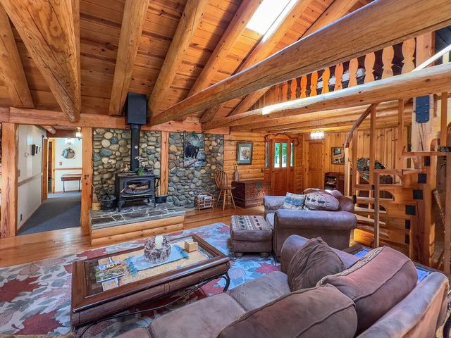 17452 Lake Vera Purdon Rd, Nevada City, CA 95959