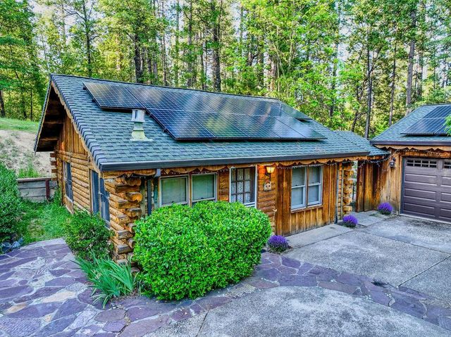 17452 Lake Vera Purdon Rd, Nevada City, CA 95959