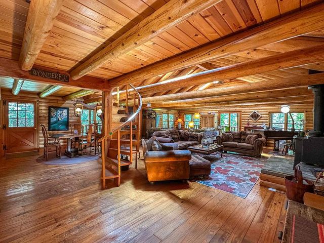 17452 Lake Vera Purdon Rd, Nevada City, CA 95959