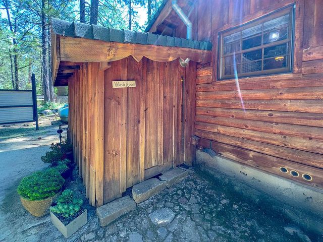17452 Lake Vera Purdon Rd, Nevada City, CA 95959