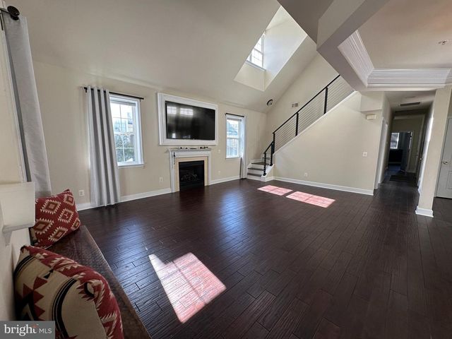 13846 GREENDALE DR #59, Woodbridge, VA 22191