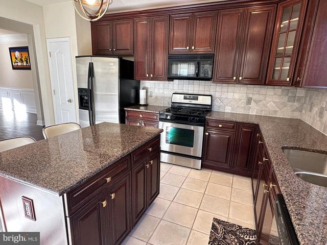 13846 GREENDALE DR #59, Woodbridge, VA 22191