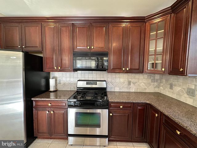 13846 GREENDALE DR #59, Woodbridge, VA 22191