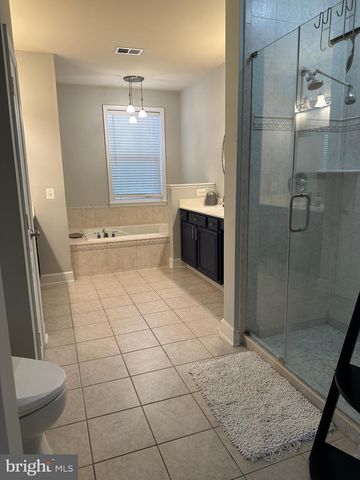 13846 GREENDALE DR #59, Woodbridge, VA 22191