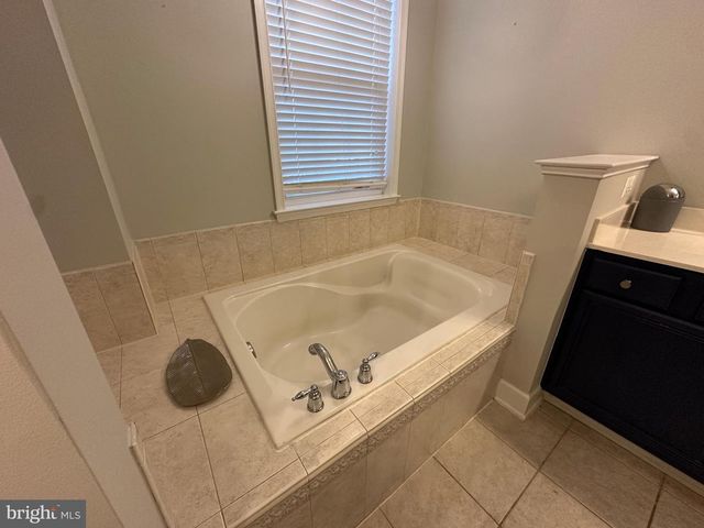 13846 GREENDALE DR #59, Woodbridge, VA 22191