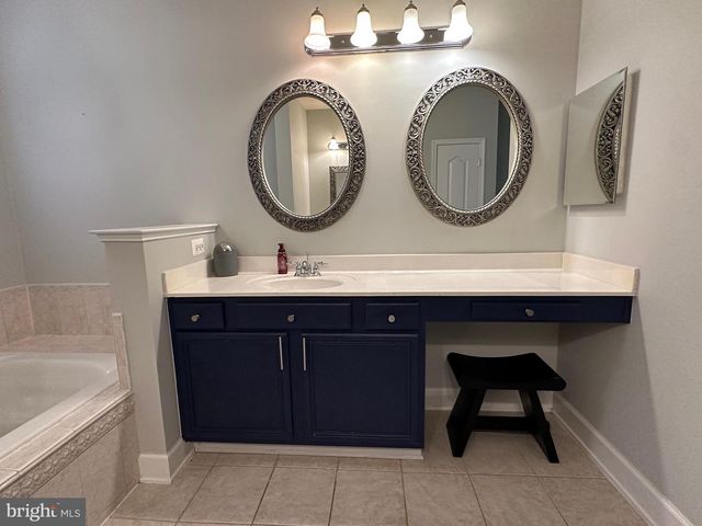 13846 GREENDALE DR #59, Woodbridge, VA 22191