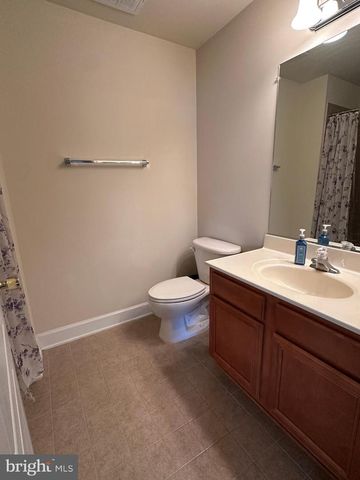 13846 GREENDALE DR #59, Woodbridge, VA 22191