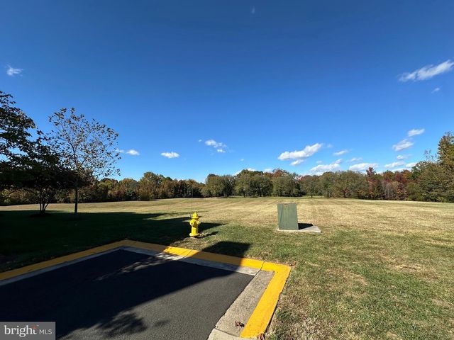 13846 GREENDALE DR #59, Woodbridge, VA 22191