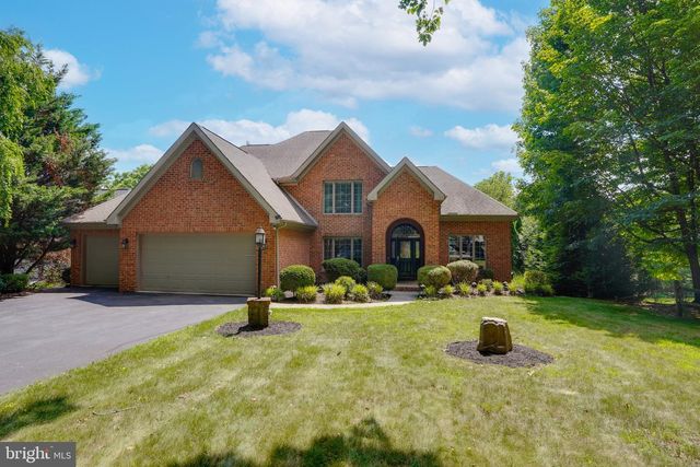 2651 CASTLEGREEN DRIVE, Greencastle, PA 17225