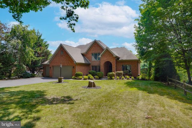 2651 CASTLEGREEN DRIVE, Greencastle, PA 17225