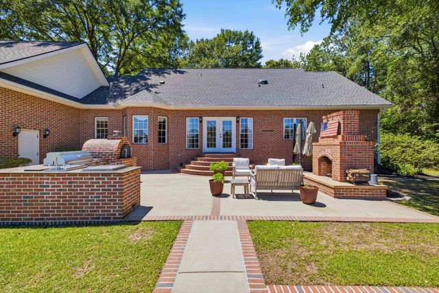 5417 Privetts Rd., Conway, SC 29526