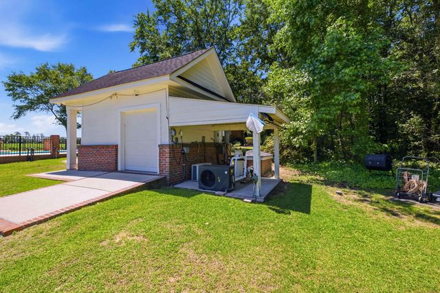 5417 Privetts Rd., Conway, SC 29526