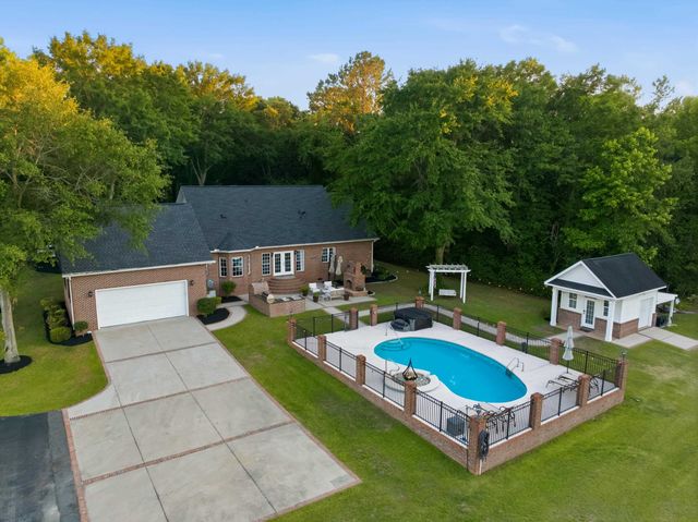 5417 Privetts Rd., Conway, SC 29526