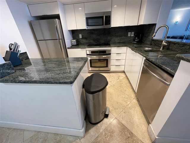1717 N Bayshore Drive A2548, Miami, FL 33132