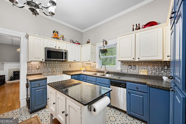 107 Sixth Avenue, Mansfield, GA 30055