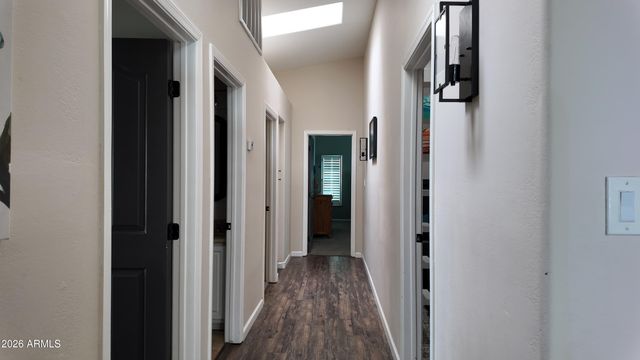 2647 E South Fork Drive, Phoenix, AZ 85048