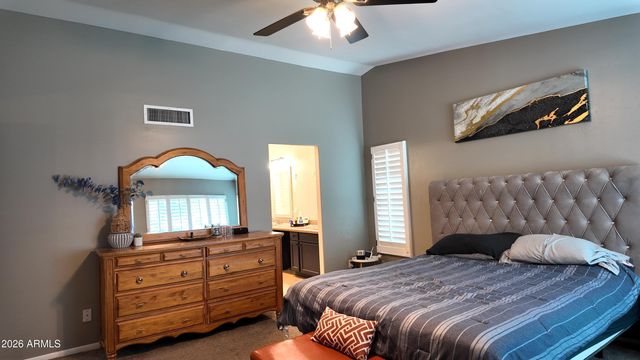 2647 E South Fork Drive, Phoenix, AZ 85048