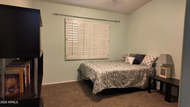 2647 E South Fork Drive, Phoenix, AZ 85048