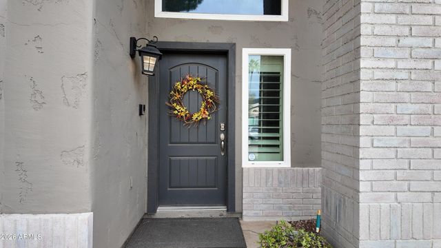 2647 E South Fork Drive, Phoenix, AZ 85048