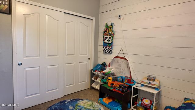 2647 E South Fork Drive, Phoenix, AZ 85048