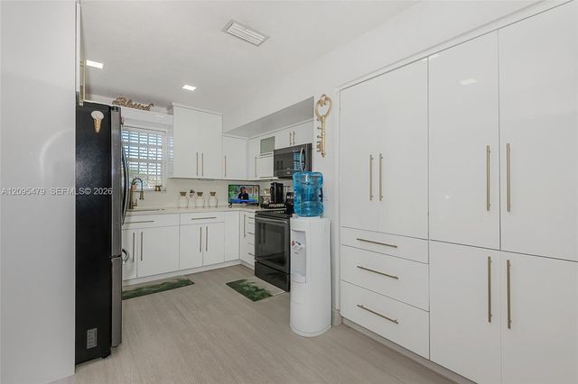 7171 Sheridan Street, Hollywood, FL 33024