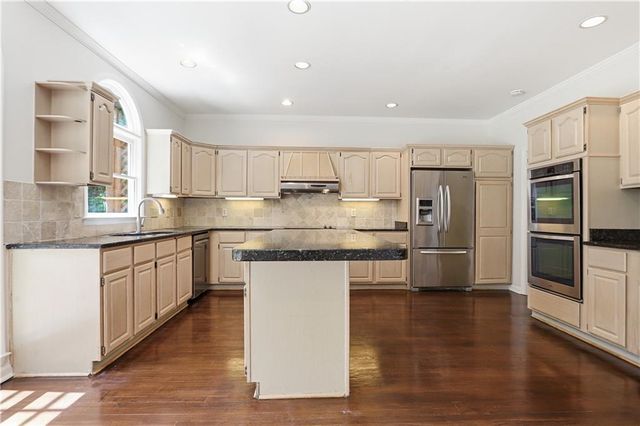 3044 Eagle Watch Drive, Woodstock, GA 30189