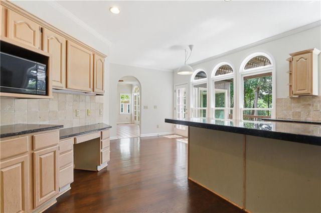 3044 Eagle Watch Drive, Woodstock, GA 30189