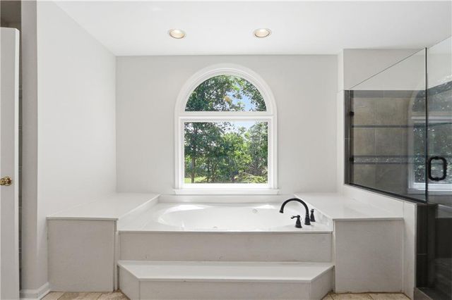 3044 Eagle Watch Drive, Woodstock, GA 30189