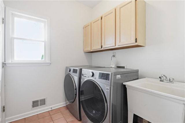 3044 Eagle Watch Drive, Woodstock, GA 30189