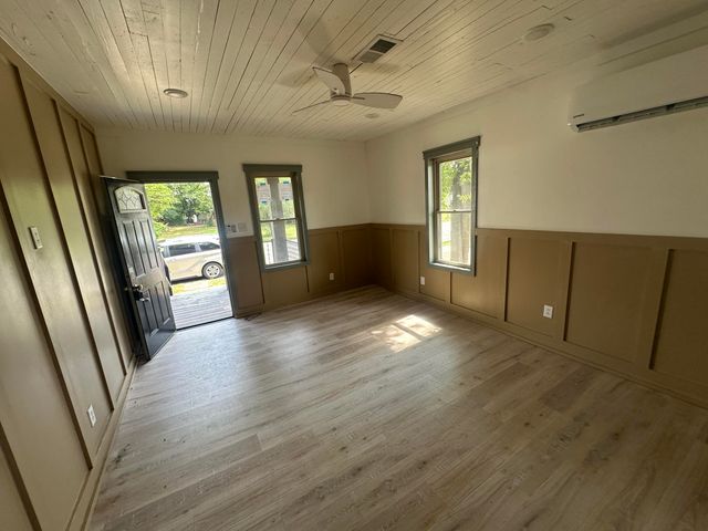 1311 Burnett Street, Paducah, KY 42001