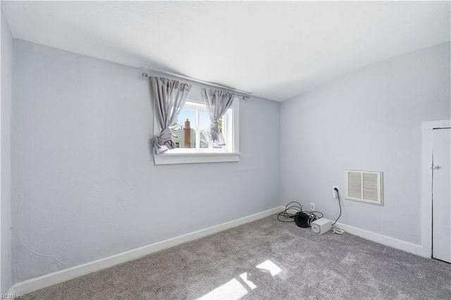 656 43rd ST, Newport News, VA 23607