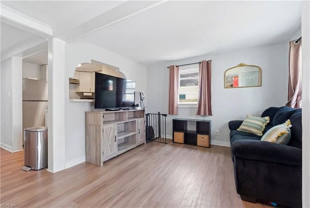 656 43rd ST, Newport News, VA 23607