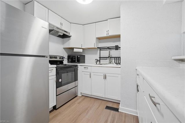 656 43rd ST, Newport News, VA 23607