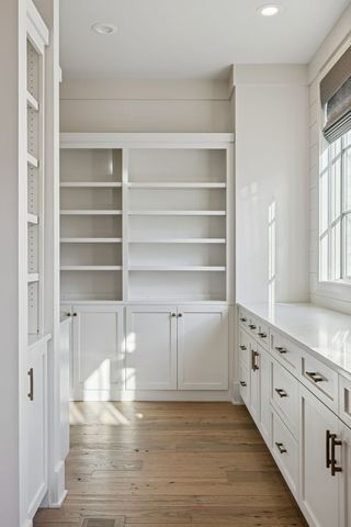 8100 Mountaintop Dr, College Grove, TN 37046