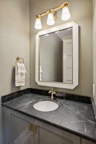 8100 Mountaintop Dr, College Grove, TN 37046