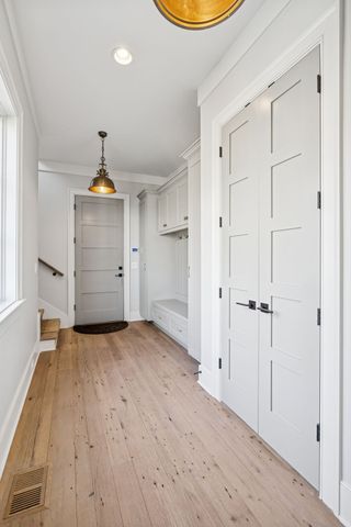 8100 Mountaintop Dr, College Grove, TN 37046