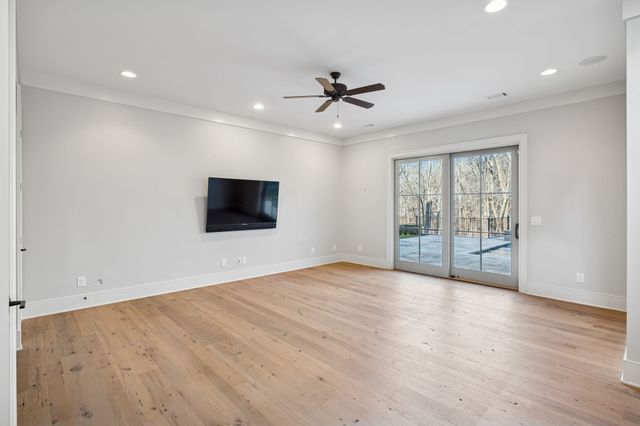 8100 Mountaintop Dr, College Grove, TN 37046