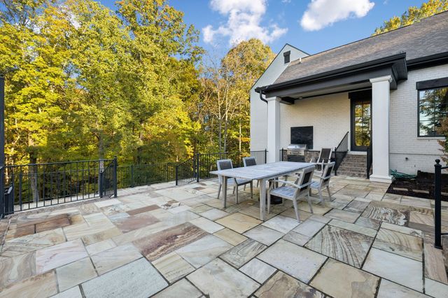 8100 Mountaintop Dr, College Grove, TN 37046