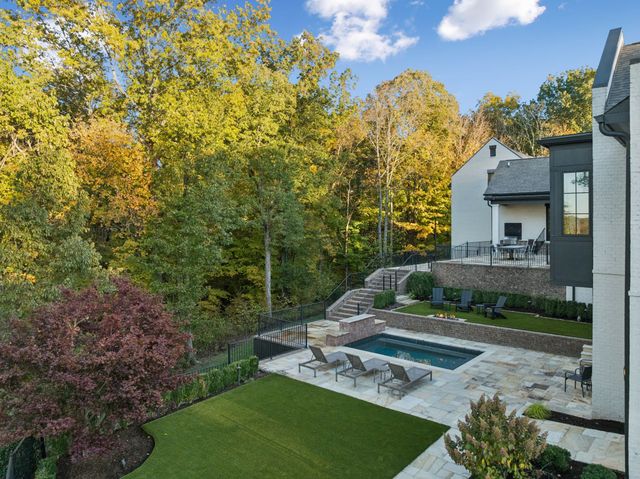 8100 Mountaintop Dr, College Grove, TN 37046