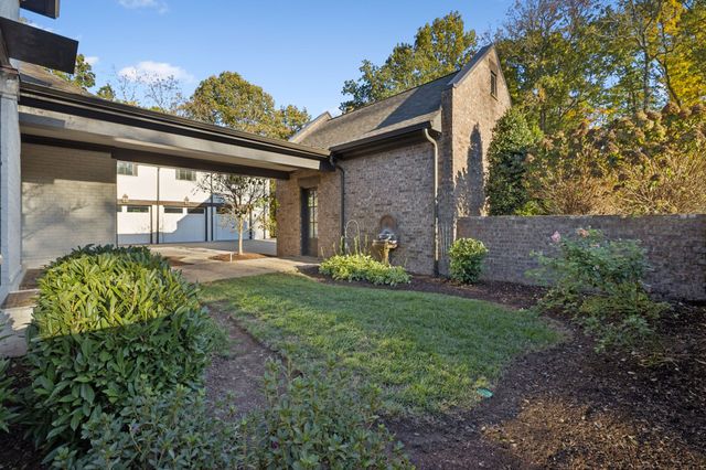 8100 Mountaintop Dr, College Grove, TN 37046