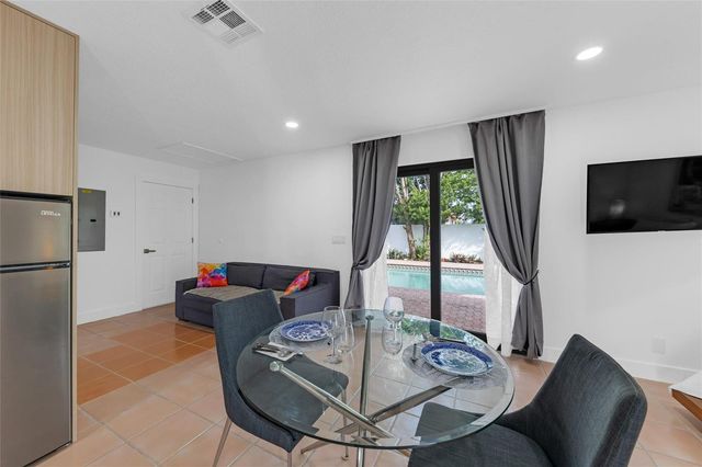 307 N Highland Drive, Hollywood, FL 33021