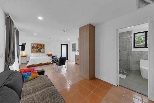 307 N Highland Drive, Hollywood, FL 33021