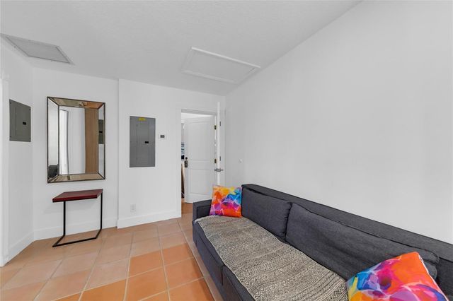 307 N Highland Drive, Hollywood, FL 33021
