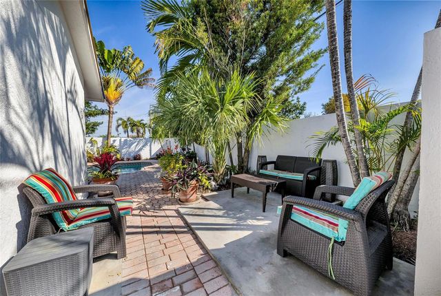 307 N Highland Drive, Hollywood, FL 33021