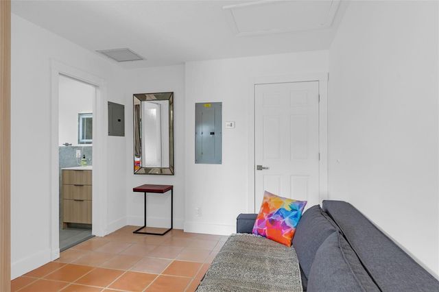 307 N Highland Drive, Hollywood, FL 33021